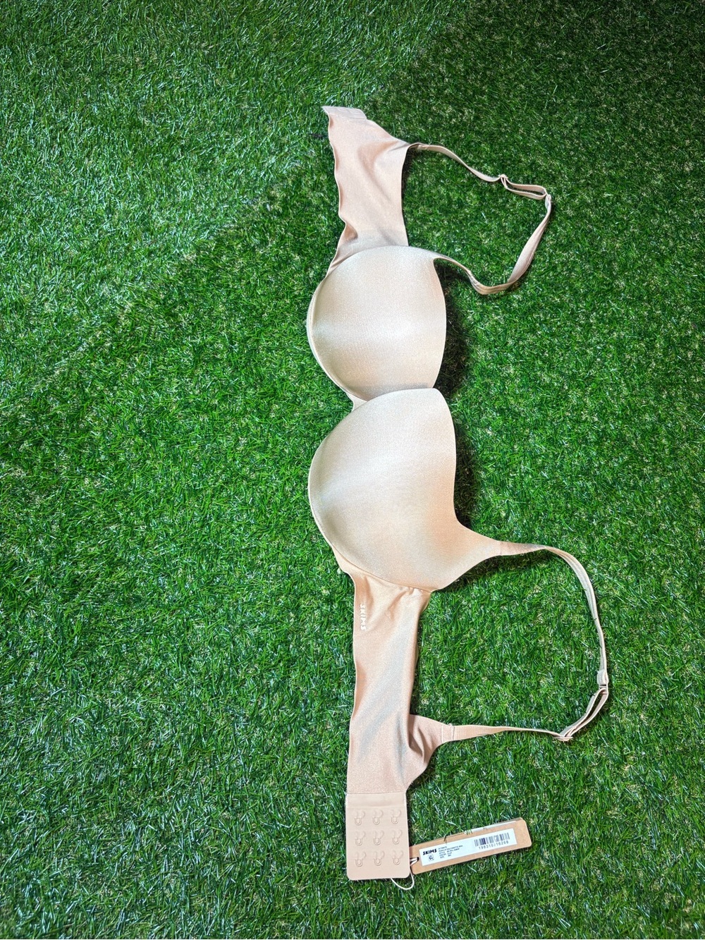 Skims Bra. Smooth Nude T-Shirt Bra with some Padding